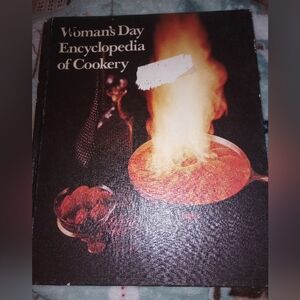 Woman's Day Encyclopedia of Cookery Book Volume 7 Vintage 70s